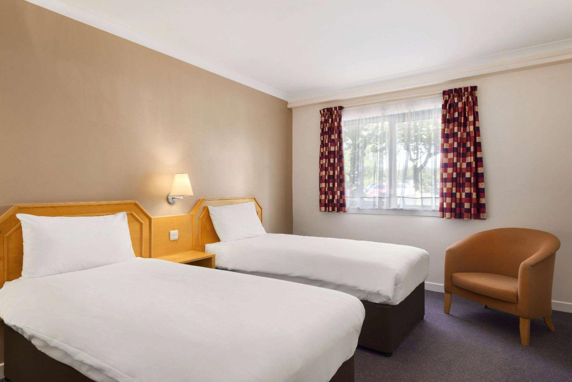 Days Inn Hamilton Ngoại thất bức ảnh